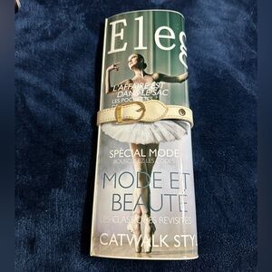 Elegant Magazine Clutch with Beige Belt